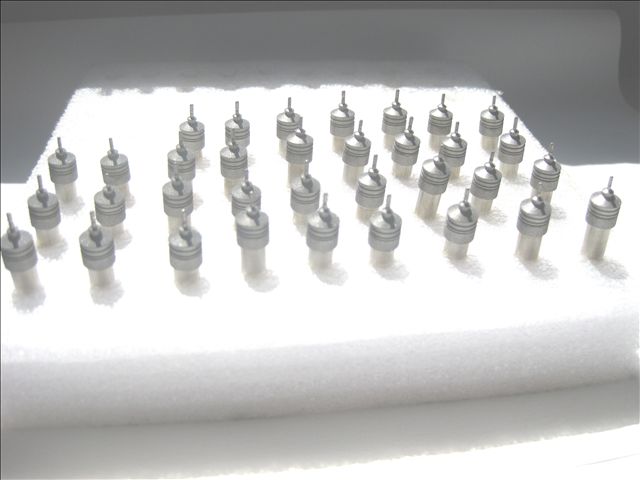金鋼石模頭（利用數控車床進行加工的）